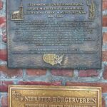 Gedenktafel Auswanderer aus Nierst